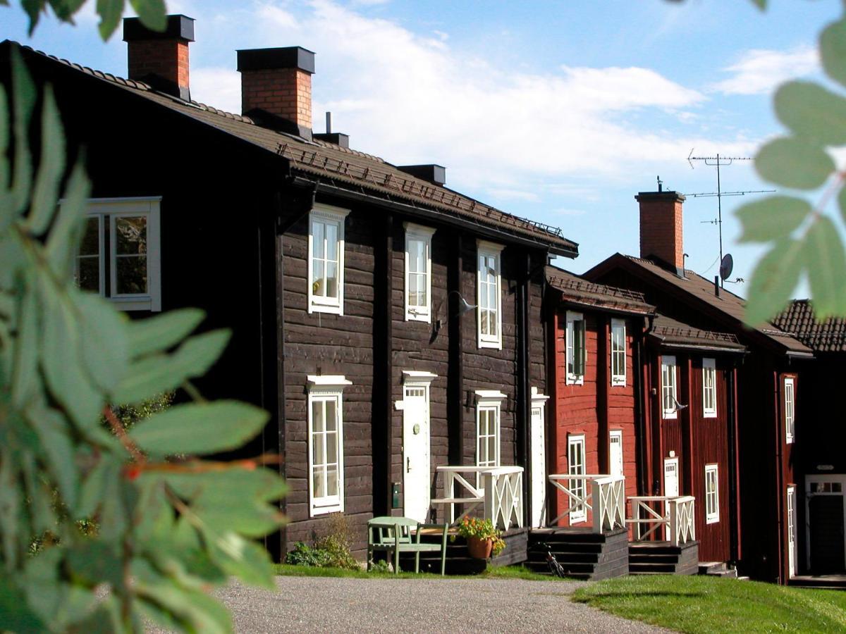 Stf Kyrkstad 2*